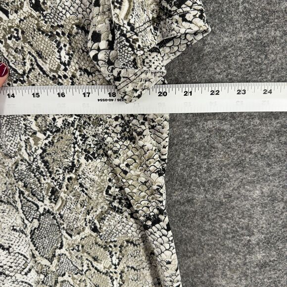 Liz Baker T-Shirt Women L Large Gray Animal Print Short Sleeve Round Neck Casual - Picture 4 of 6